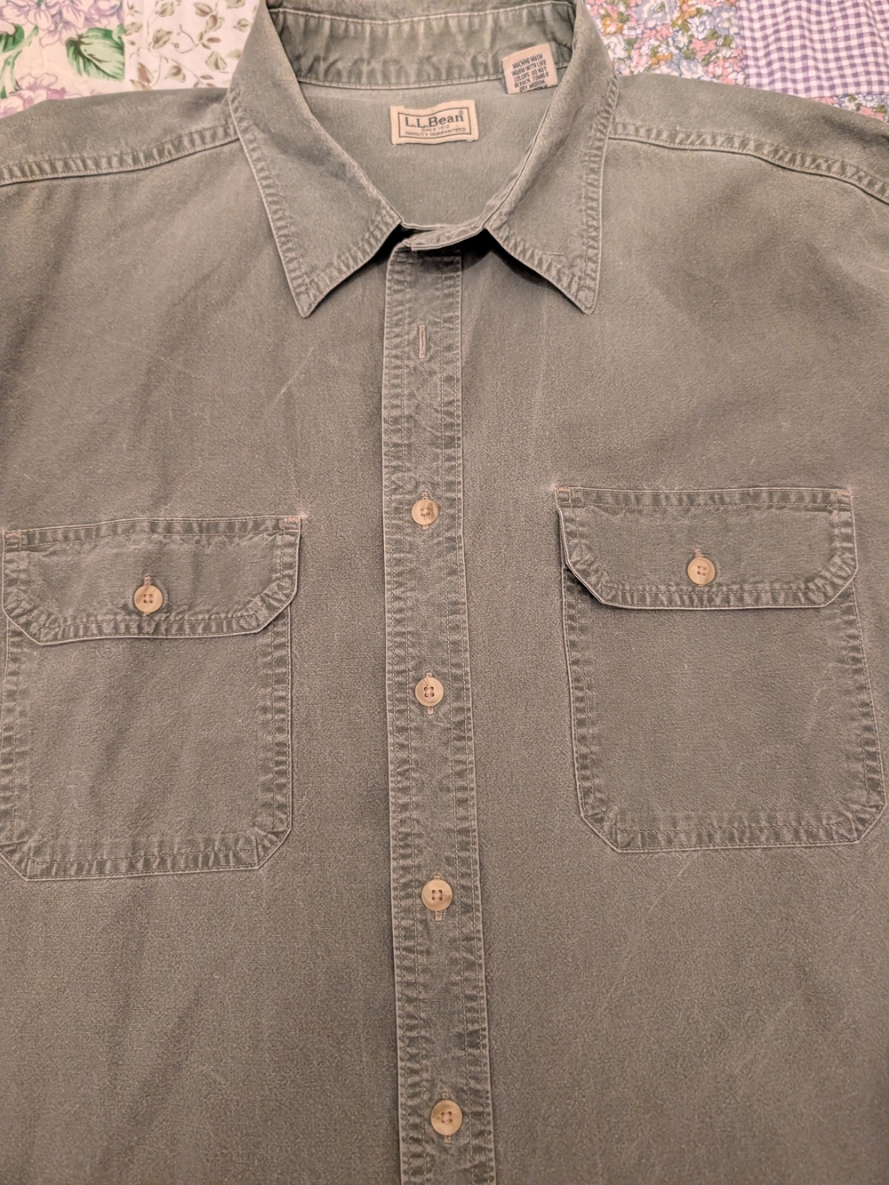 L.L. Bean Men's Green Casual Button-Down Shirt